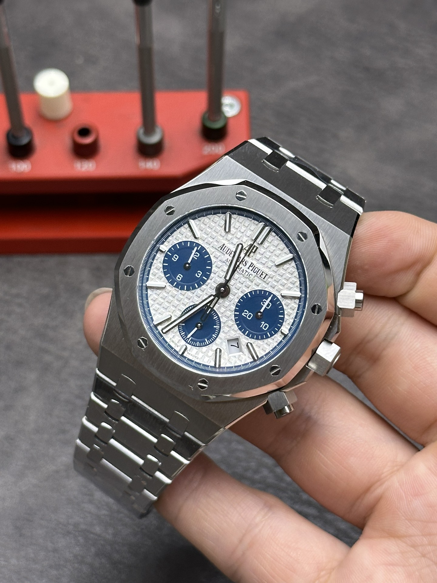 Audemars Piguet Royal Oak Chronograph - Image 6